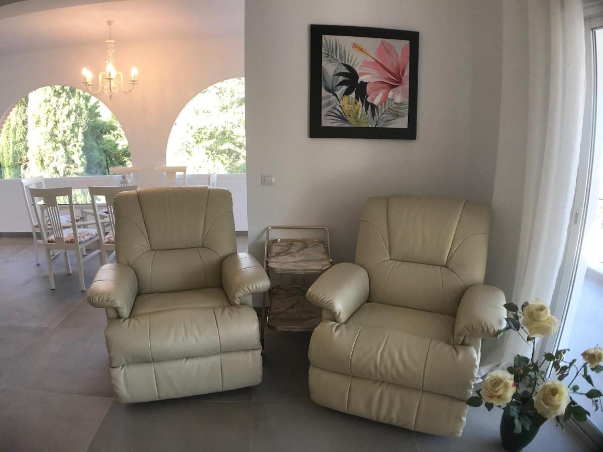 Villa Rafaela ฟรีฮิเลียนา ภายนอก รูปภาพ